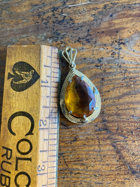 Vintage Teardrop Shaped Pendant with Faceted Gold… - image 8