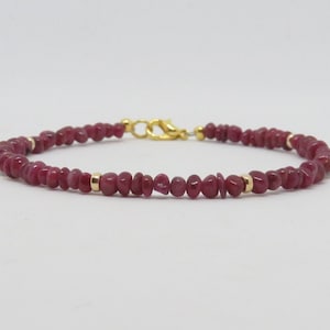 Bracelet rubis pépite : pierre de naissance juillet, or, argent sterling
