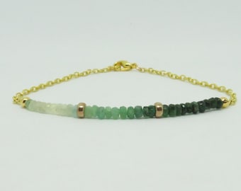 Bracciale smeraldo, bracciale ombre verdi, gioielli in smeraldo, pietra di nascita di maggio, smeraldo grezzo, gemma, braccialetto impilabile, bracciale gemstone