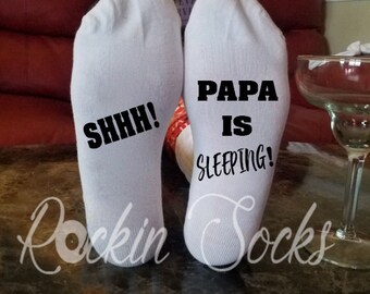 Cadeau voor opa, vaderdagcadeaus, papacadeau, grappig grootvadercadeau, sokken voor opa, papa sokken, geschenken voor hem, Shhh Papa slaapt
