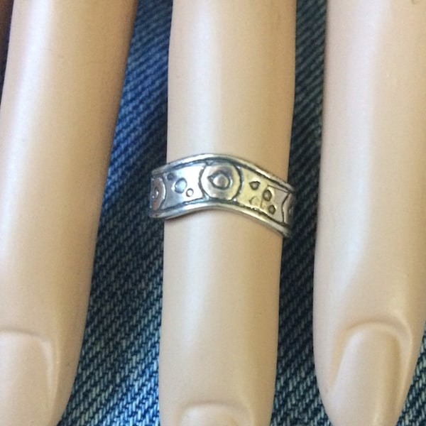 Vintage wide sterling silver wavy geometric midi/toe ring.