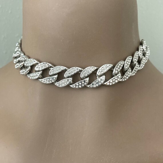 Gorgeous silver tone clear crystal adjustable chok