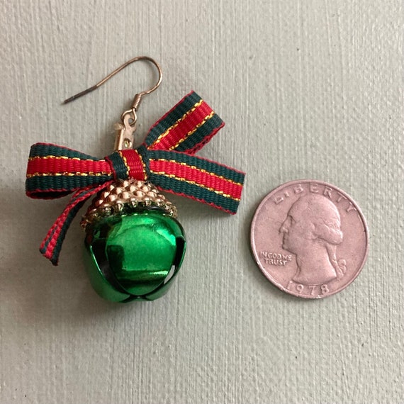 Vintage holiday earrings. - image 2