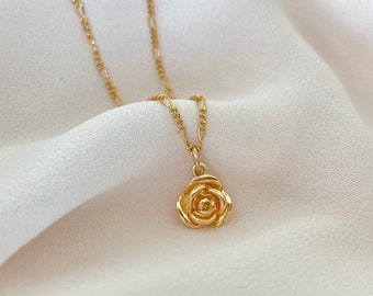 Gold Filled Flower Pendant Necklace Figaro Chain Rose Charm Necklace Minimalist Jewelry Layering Necklaces 3D Floral Pendant Necklace