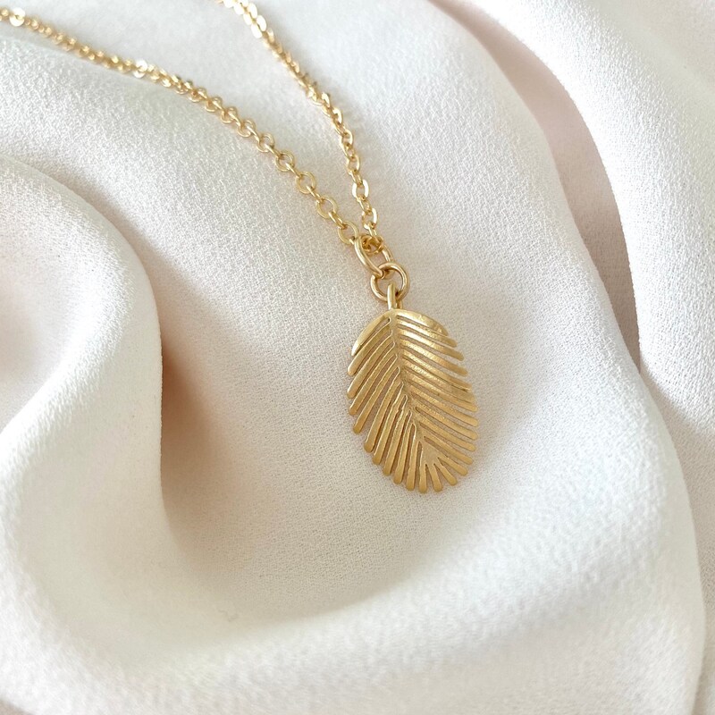 Silk Necklace Palm Floral with Heart Charm