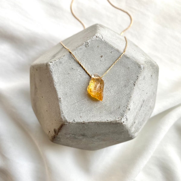 Raw Citrine Necklace Dainty Citrine Pendant Necklace Rough Cut Citrine Gemstone Necklace Gold Filled Citrine Necklace November Birthstone