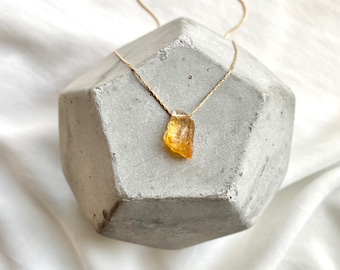 Raw Citrine Necklace Dainty Citrine Pendant Necklace Rough Cut Citrine Gemstone Necklace Gold Filled Citrine Necklace November Birthstone