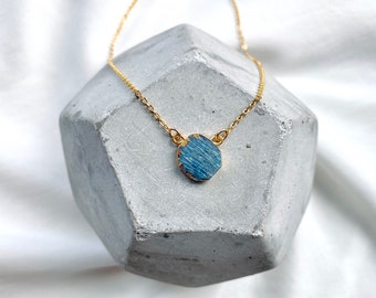 Dainty Kyanite Necklace Blue Kyanite Pendant Necklace Geometric Crystal Charm Gold Filled Chain Blue Crystal Gemstone Jewelry Gift Ideas