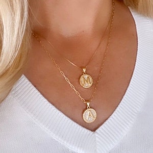 Collier lettre pièce en or avec breloque cercle initial rempli d'or de chaîne disque médaillon colliers cadeau petite amie personnalisé bijoux de fête nuptiale