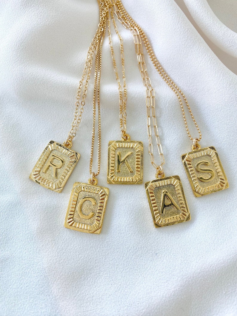 Gold Initial Necklace Vintage Style Gold Medallion Pendant Necklace Gold Square Letter Necklace Gold Filled Paperclip Chain Girlfriend Gifts 