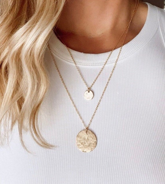 14k Yellow Gold Hammered Mariner Chain Bracelet with Round Discs 14k Yellow Gold Hammered Mariner Chain Bracelet with Round Discs