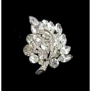 Vintage Juliana D&E Clear Rhinestone Brooch Curved Leaf Ribbon Delizza Elster Wedding Jewelry
