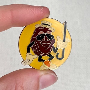 1988 California Raisins Enamel Brooch