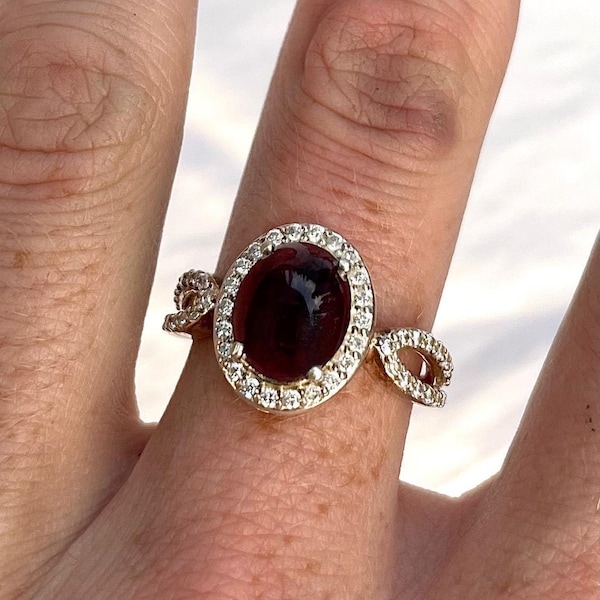 Natural Idaho Star Garnet Halo Setting 925 Ring with CZ Details, Size 8. Huckleberry Garnet, One-of-a-kind