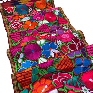 MEXICAN TABLE RUNNER, Bed runner, Chiapas runner, embroidered runner, home decor