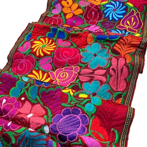 MEXICAN TABLE RUNNER, Bed runner, Chiapas runner, embroidered runner, home decor