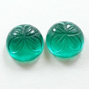 1 pair, paraiba green quartz gemstone, carved cabochon, round shape, size 12x12x5 mm, carved stone, high quality, loose gemstone. 11. cts