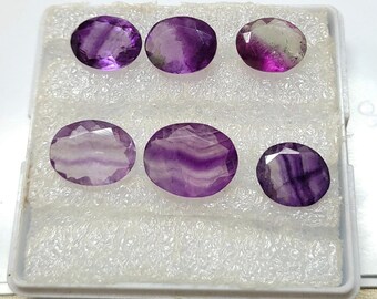 Pierre gemme de fluorite violette à facettes : pierre de taille ovale pour la fabrication de bijoux