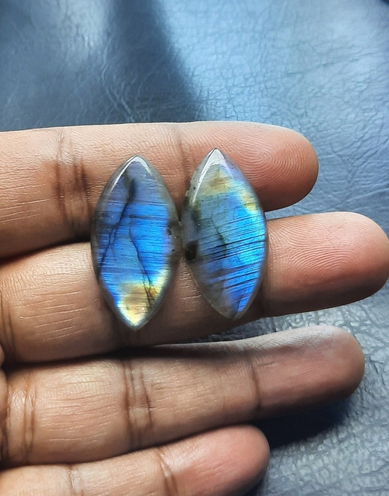 1 pair smooth cabochon natural Labradorite gemstone high quality loose gemstone 26 cts shape marquis size 15x30x4 mm designer cabochon