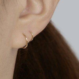 14k Solid Gold Dainty Thin Hoop Earring, Small Gold Hoop Earring, Tiny Hoop Earring, Gold Huggie Hoop Earring, Small Hinged hoop, Cartilage