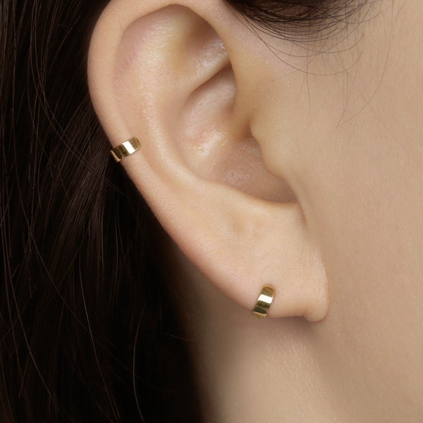 14k Solid Gold Tiny Bold Hoop Earring, Dainty Simple Hoop Earring, Cartilage Piercing, Huggie Hoop Earring, Gold Small Hinged Hoop Earring