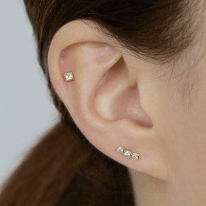 14k Solid Gold Square CZ Internally Threaded Labret Stud Earring, 18Gauge, Lobe Tragus Cartilage  Helix Piercing, Delicate Tiny Earring