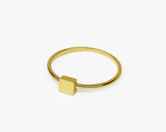 14k Solid Gold Square Center Ring, Geometric Ring, Simple Gold Ring, Minimalist Jewelry, Gold Stacking Ring, Minimal Gold Ring