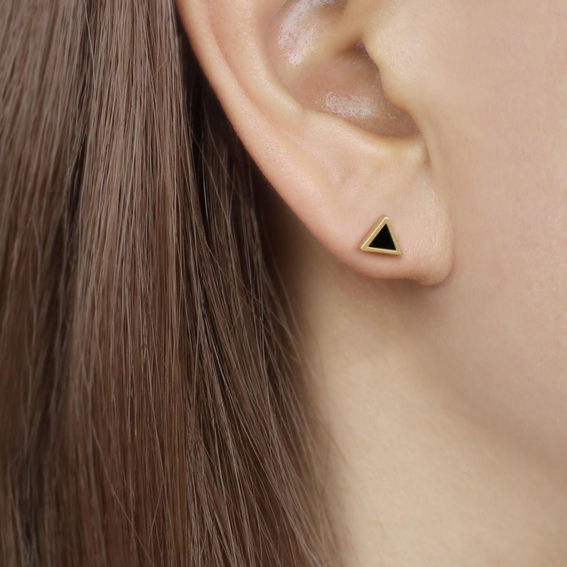 [LLOYD] 10K GOLD☆Triangular Cubic Daily Basic Earrings 14K Yellow Gold Pyramid Stud Earrings @ $350. Shop Earrings