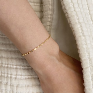 14k Solid Gold Twinkle Chain Bracelet, Simple Minimalist Gold Bracelet, Layered Bracelet, Adjustable Bracelet, Everyday Bracelet