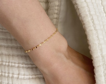 14k Solid Gold Twinkle Chain Bracelet, Simple Minimalist Gold Bracelet, Layered Bracelet, Adjustable Bracelet, Everyday Bracelet