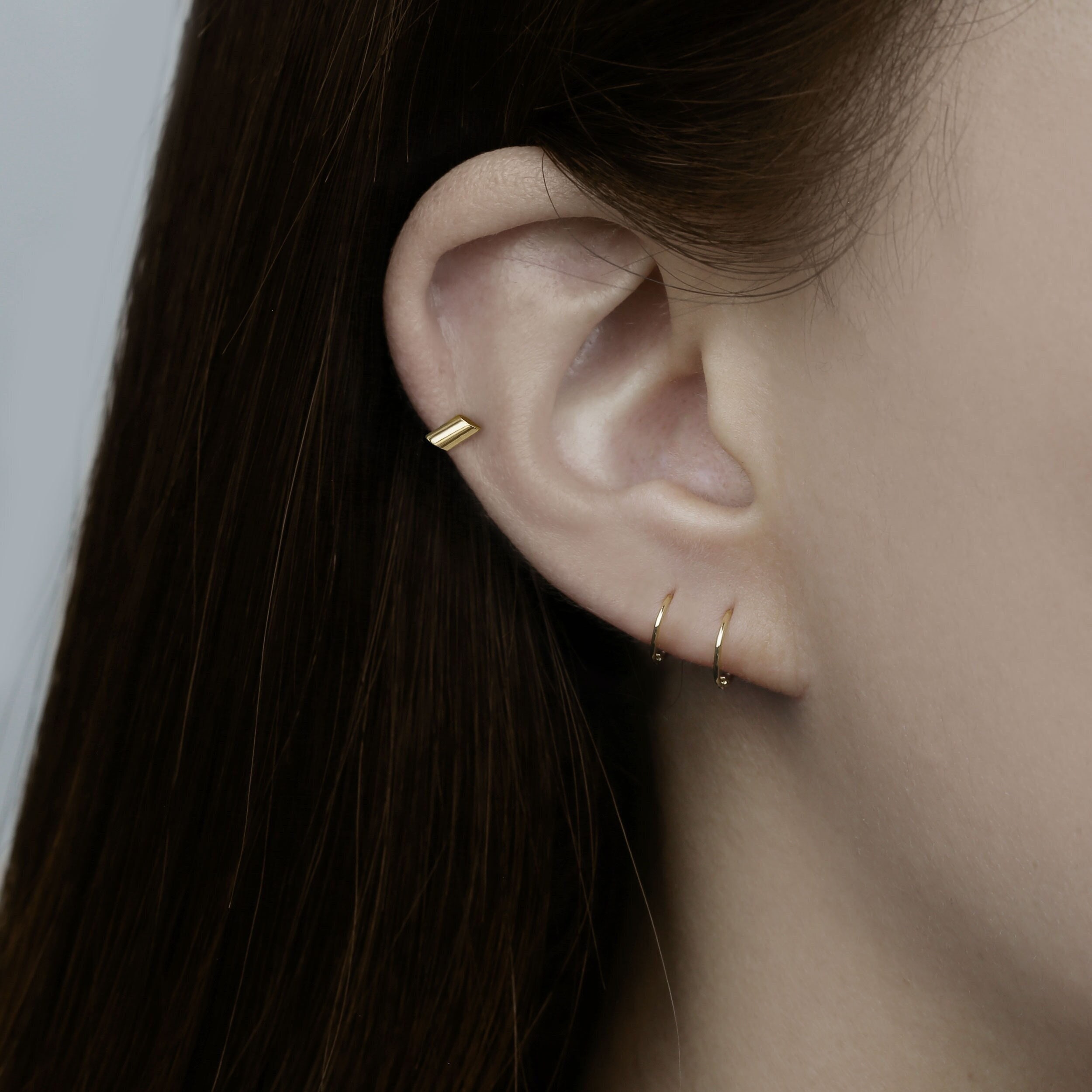 14k Solid Gold Tiny Diagonal Cut Hoop Earring, Dainty Hoop Earring, Cartilage Hoop, Huggie Hoop Earring, Helix Earring, Hinged hoop Earring