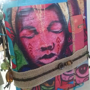 Junk Journal nach Afrika Teil 1 ist ein sehr hübsches, farbenfrohes digitales Kit voller echter afrikanischer Wandkunst #africakit #travelkit #junkjournalkit