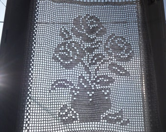 Rideau les roses au crochet