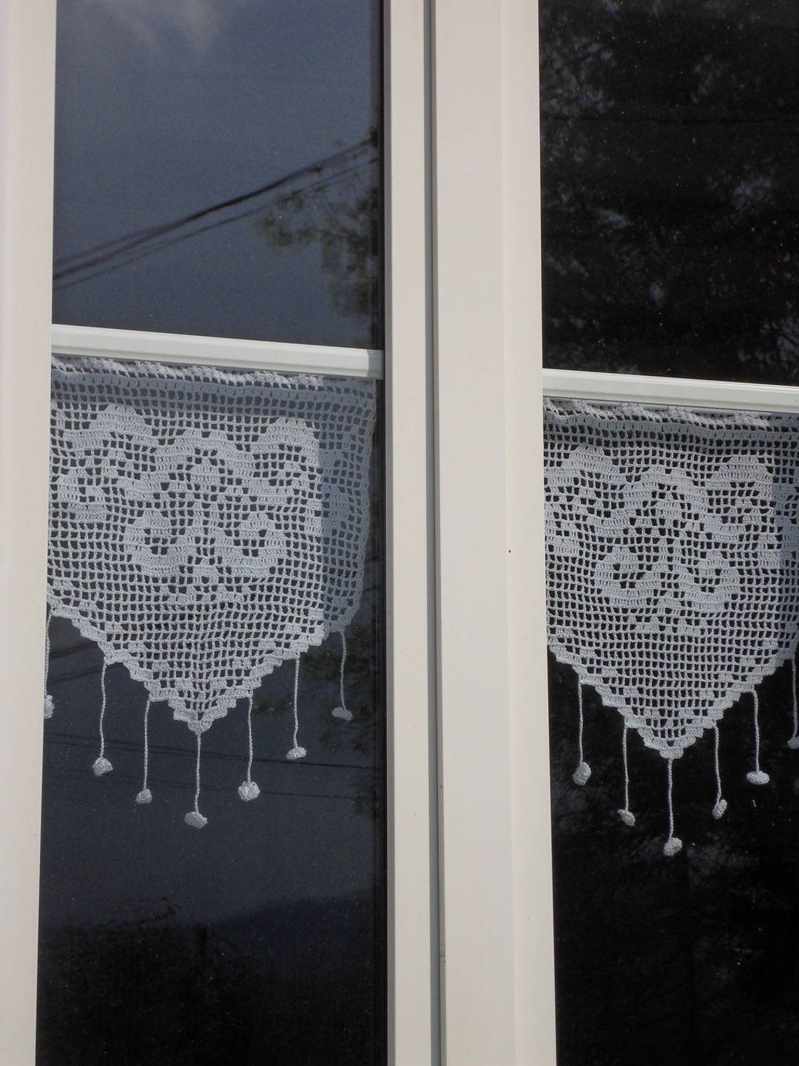 Rideau Crocheté Main Artisanal Français Sylvette Raisonnier - Modèle Falbala, Sur Mesure, Blanc