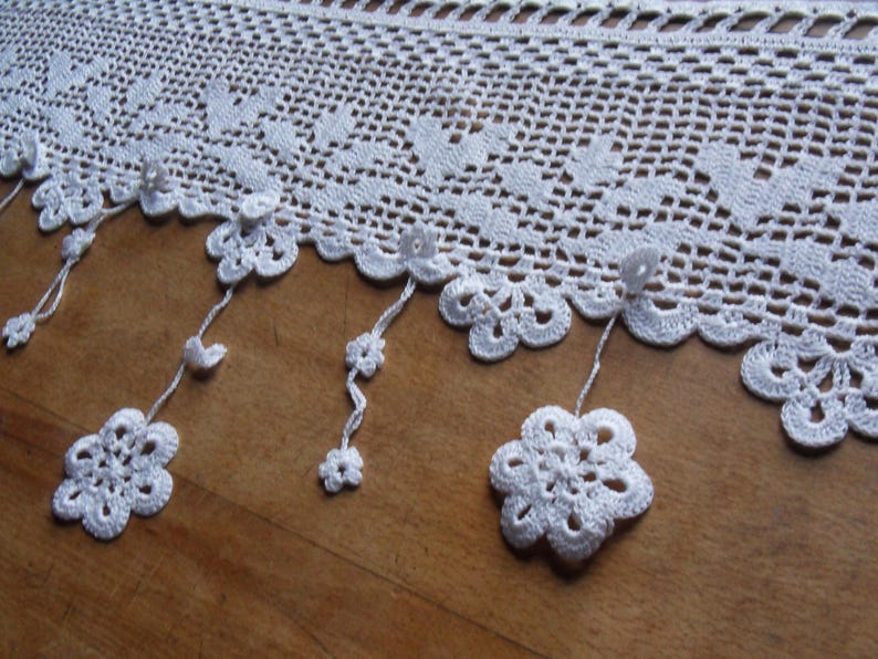 voilage d'autrefois fleurs au crochet d'art blanc image 1