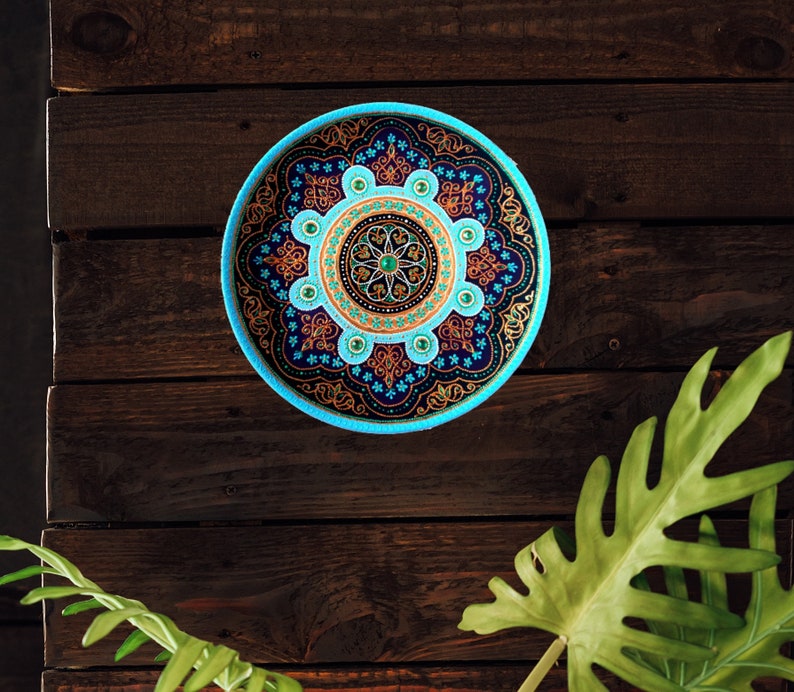 Round blue decorative plate Guest room decor Porcelain wall Etsy