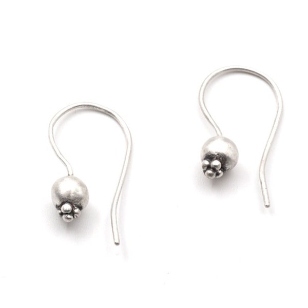 Minimal Earrings, Earrings with Granules, Granulation Earrings, Minimal Statement Earrings, Minimalist Silver Earrings, Minimalistic Jewelry