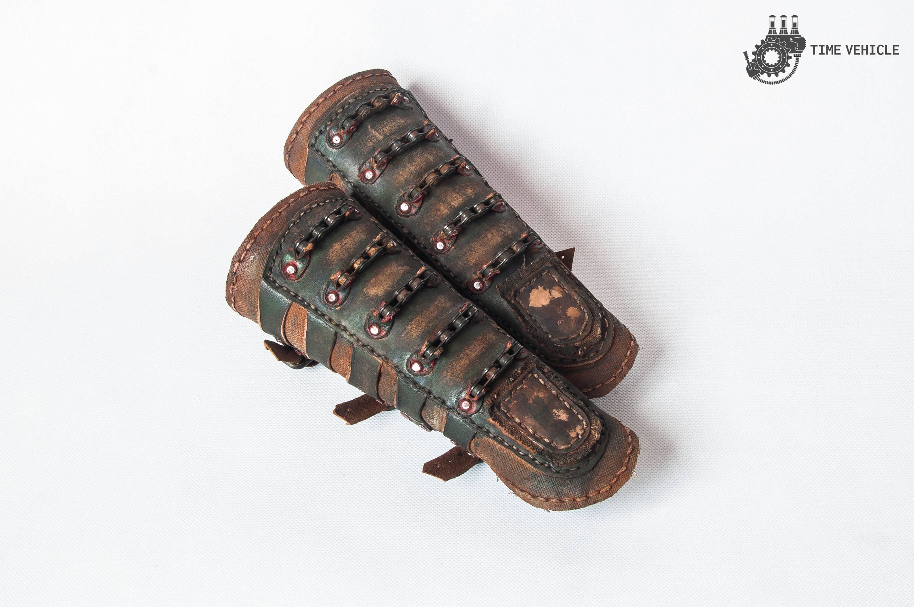 【ラプンツェル様用】TERROR STRIKER / Hordes Of Arm Pair of Wasteland Warrior Vambraces - Leather Forearm Guards