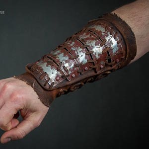 Metal Scraps Bracer - Post apocalyptic Forearm Guard - Wasteland Bracer - Fallout Armor - Wasteland Warrior Armor- LARP Armor - Steel Bracer