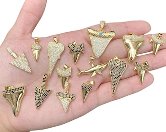 Original Design Shark Teeth Jewelry Pendant Brass Plating Gold Embed Zircon Charms Necklace Pendant Accessories DIY Fashion Jewelry Making