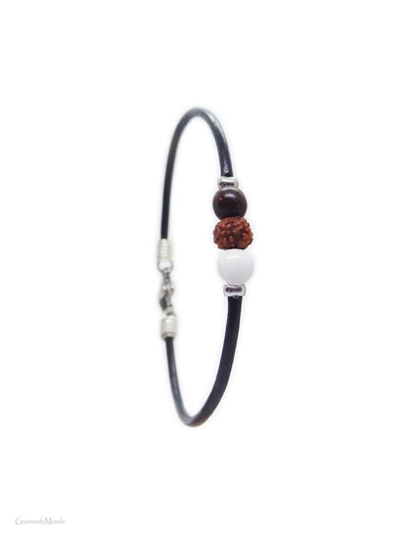 2mm leather bracelet and trio of 5mm small seeds