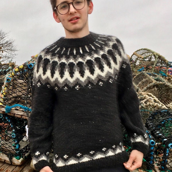 Knitted Icelandic Wool jumper sweater unisex using 100% Icelandic Alafoss Lopi. Made to order.