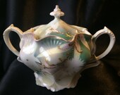 RS Prussia UNMARKED sugar bowl with lid quot Mold 501 quot with quot shadow flowers quot White Carnations, gold stems and accents, pastel colors