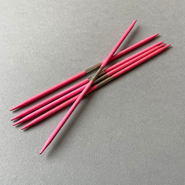LYKKE Blush Double Pointed Knitting Needles 6"/ 15 cm, size 2 mm to 3.75 mm/US Sizes 0 to 5