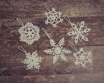 Six Crochet christmas snowflakes/White snowflakes/Hanging snowflakes/Christmas ornament/Winter wedding favor/Snowflake