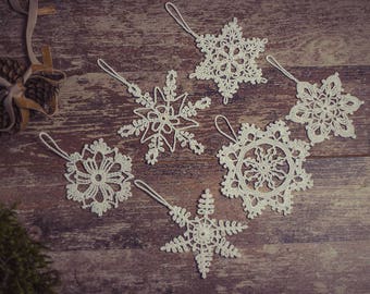 6 Different design white crochet snowflakes/hanging snowflakes/Christmas decor/winter wedding favors/Christmas tree ornaments/Baptism decor