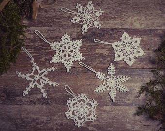 Six white crochet snowflakes/Winter wedding favor/hanging snowflakes/crochet Christmas decor/winter decor/tree ornament/eco gift