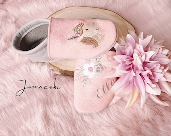 Leather slippers | Crawling shoes | with barefoot feeling | possible with name | Color choice possible | Motif: horse/pony with flowers