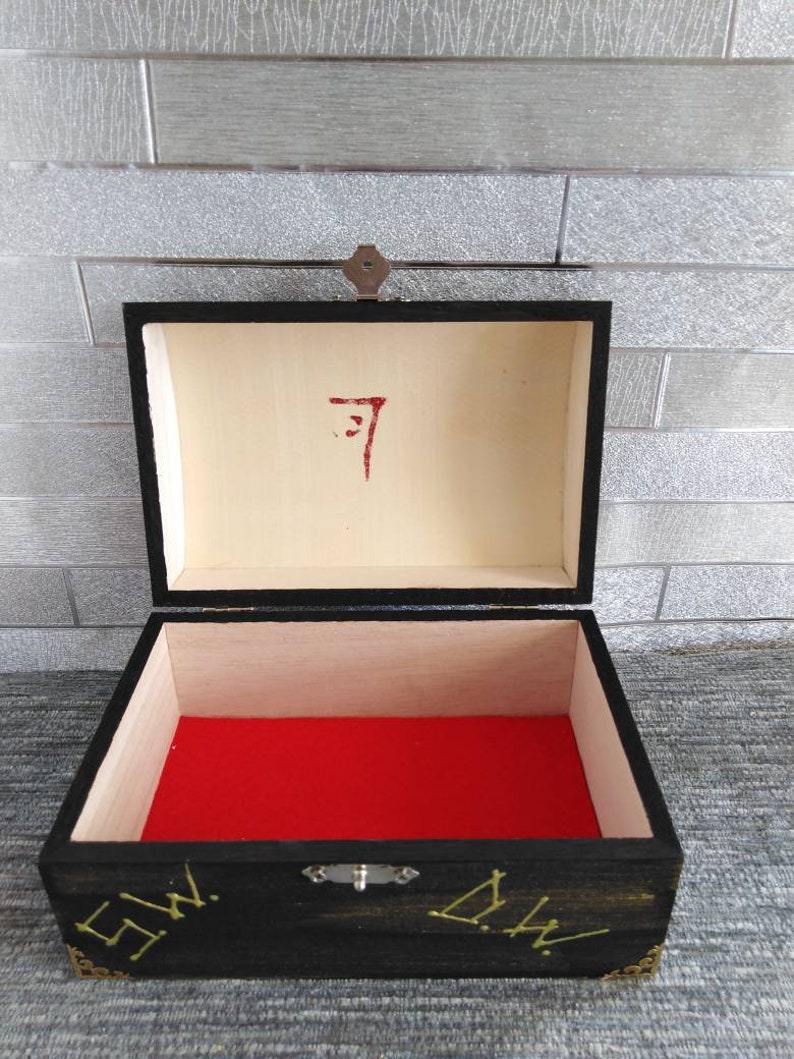 Supernatural Family Business Protection Box. Demon trap, pentagram, Angel, Winchester, curse box, jewellery box, jewelry box, gift image 7