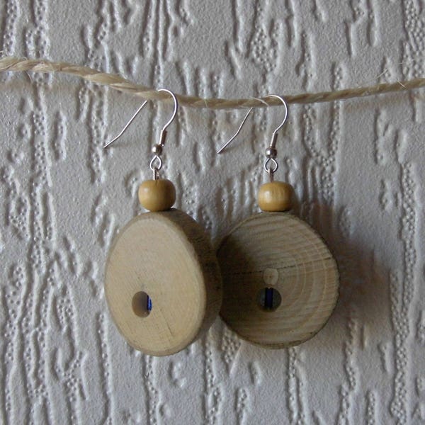 Boucles d'oreille originales en rondelles de bois